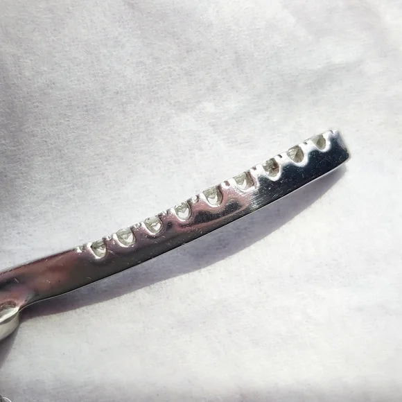 Taj Jewelers 10k white gold & diamonds pendant on 14k white gold singapore chain - Picture 6 of 12